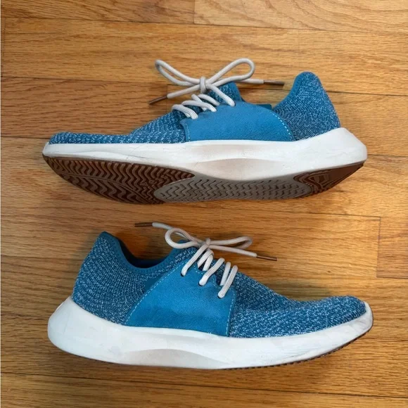 Vessi Women’s Everyday Classic in Surf Blue - Picture 3 of 3